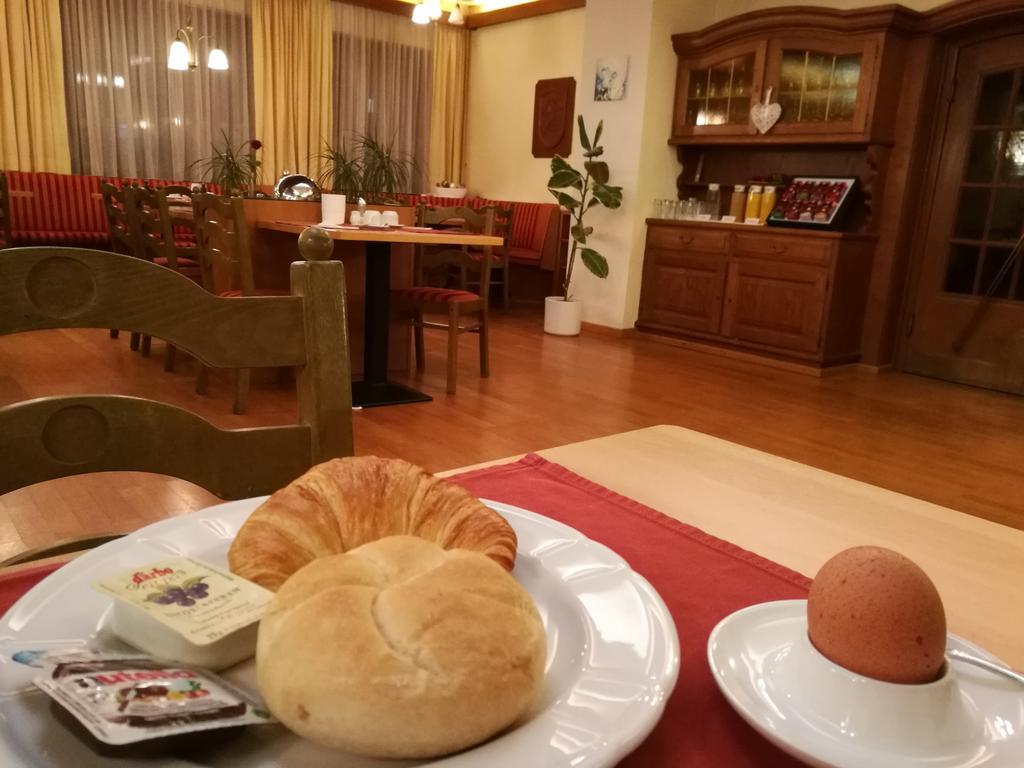 Hotel Lowen Bludenz Eksteriør bilde