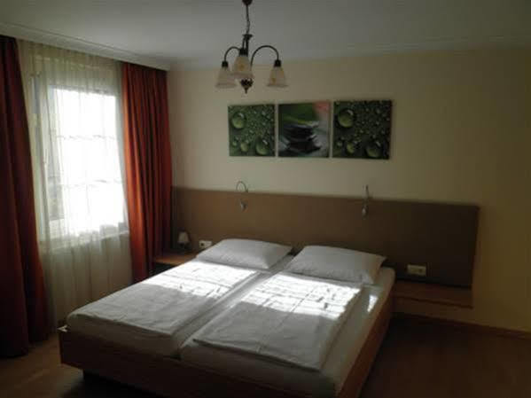 Hotel Lowen Bludenz Eksteriør bilde