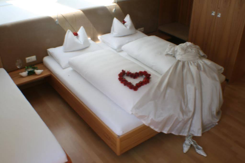 Hotel Lowen Bludenz Eksteriør bilde